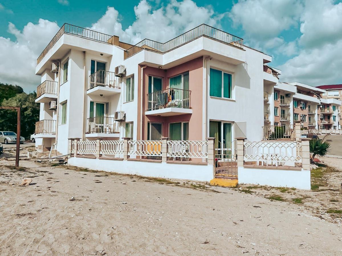 First Line On The Beach Cosy Sea Paradise Apartments Каварна Екстер'єр фото